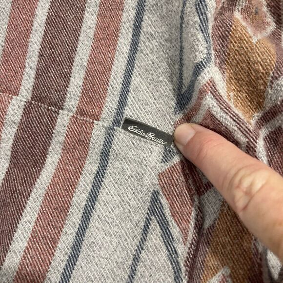 Eddie Bauer Flannel Shirt Men XL Aztec Gray Southwestern Button Down Grey Pocket - Picture 7 of 13